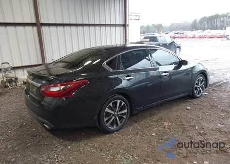 2017 Nissan Altima 2.5 Sr из США, поврежденный, VIN 1N4AL3AP7HC494849